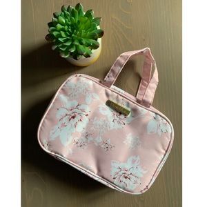 Yumi Kim Hanging Train Case Toiletry Travel Bag